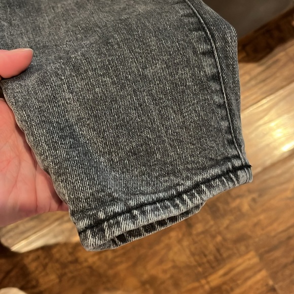 Old Navy Women’s O.G. Straight High Rise - Picture 9 of 10